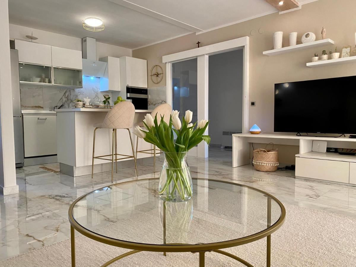 Apartman Bartol Betina  Eksteriør bilde