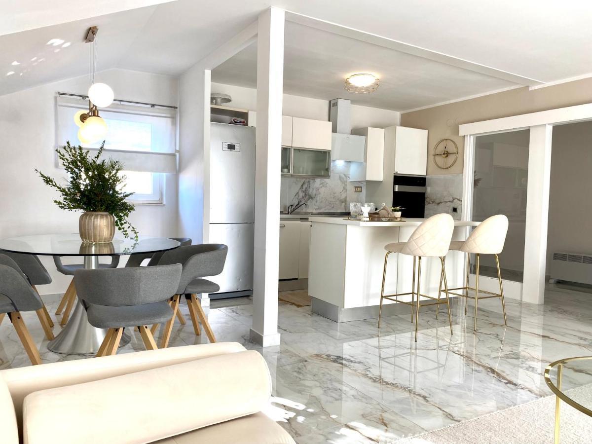 Apartman Bartol Betina  Eksteriør bilde
